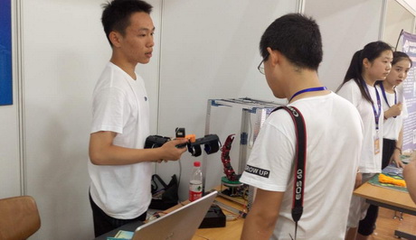 北京代表队在中国青少年机器人竞赛上取得优异
