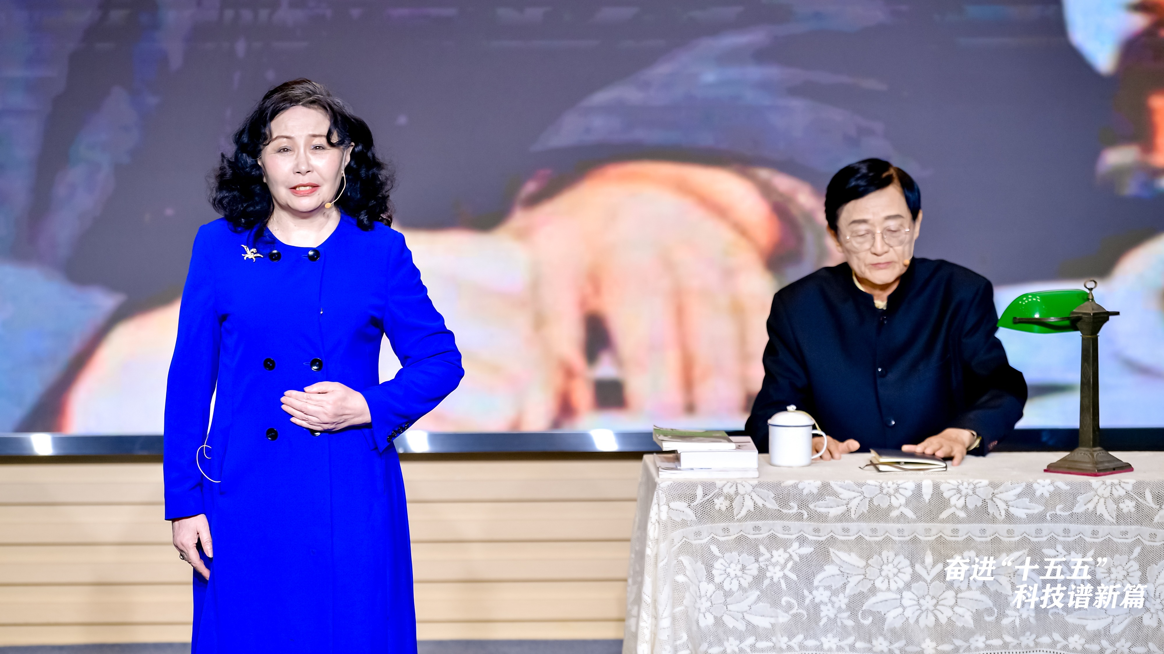 《等待》